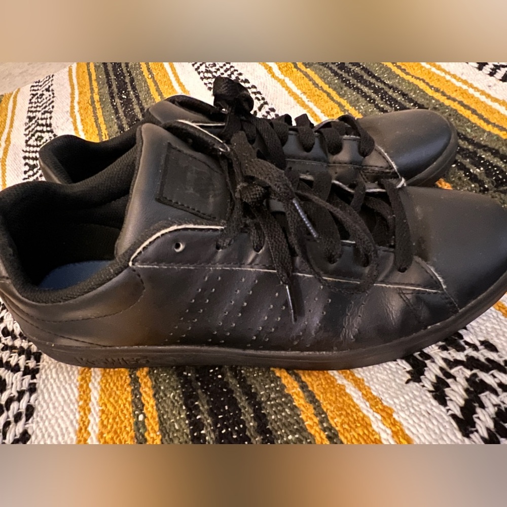 Men’s Black K Swiss size 12